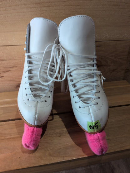 Jackson Mark IV Figure Skate