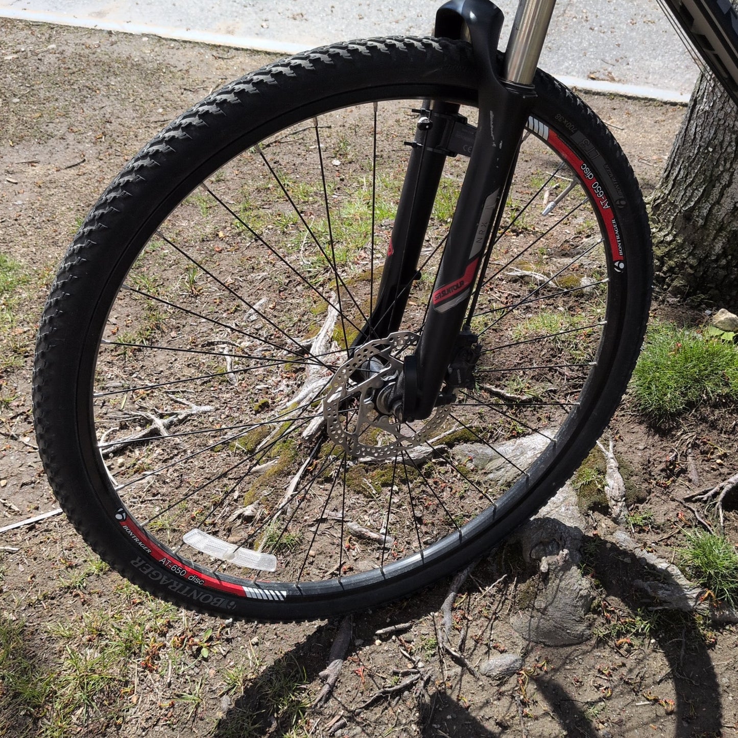 Trek 8.6 Dual Sport Bike w/Bag & Accessories