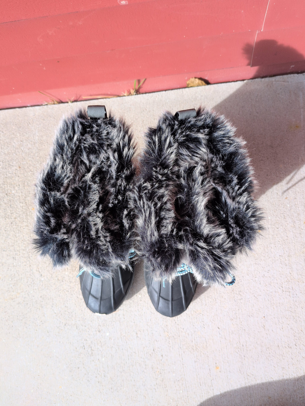 Khombu Kandice Snow Boot NEW