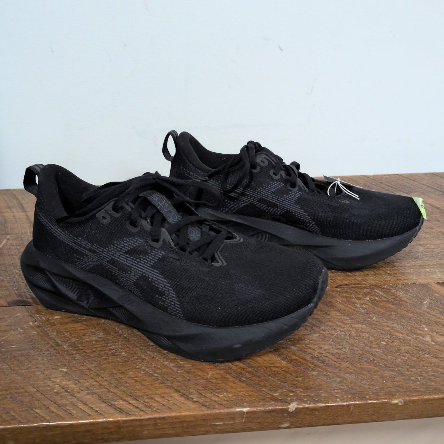 Asics NovaBlast 5 Sneaker