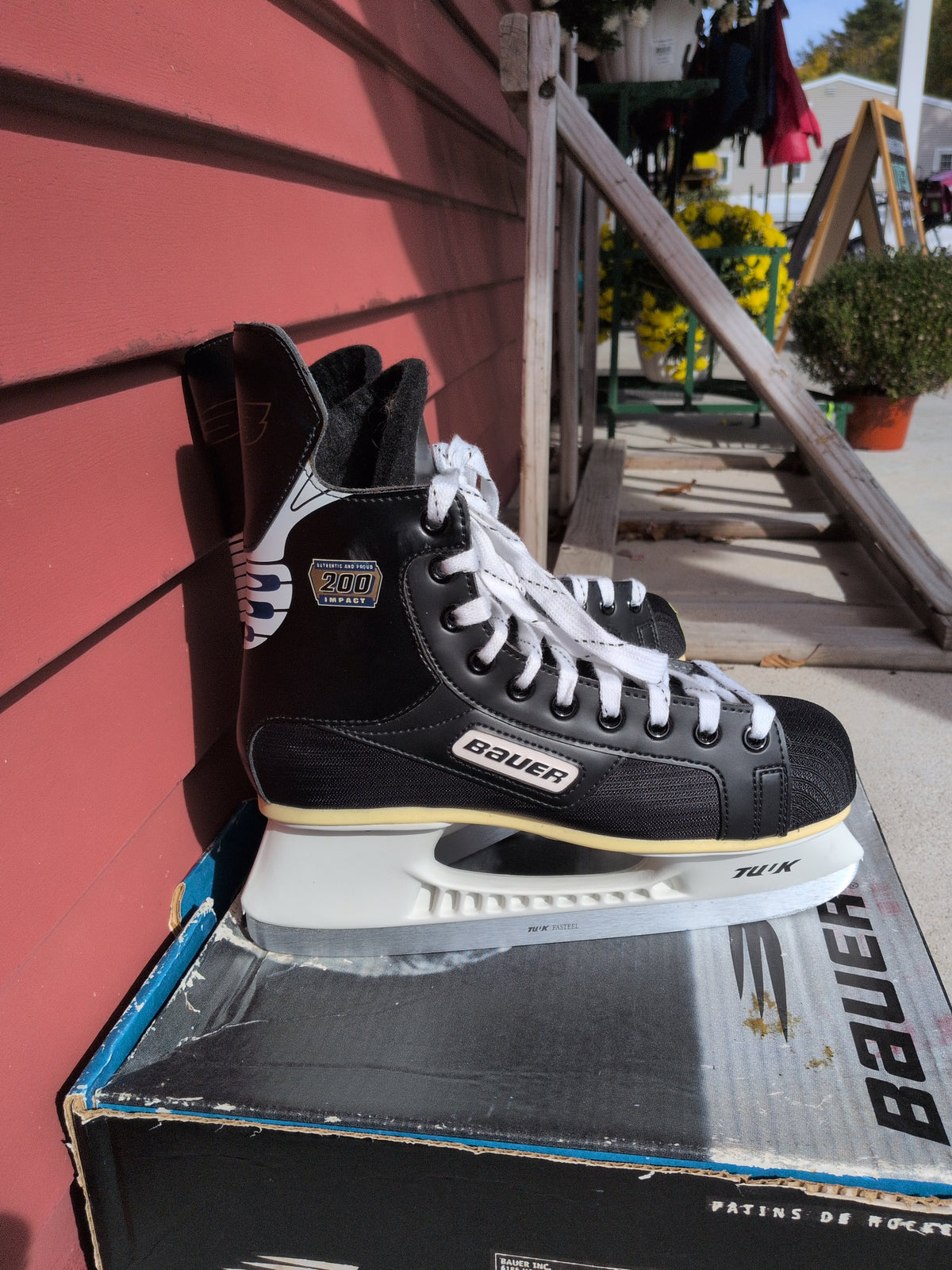 Bauer Impact 200 Hockey Skate w/ Box