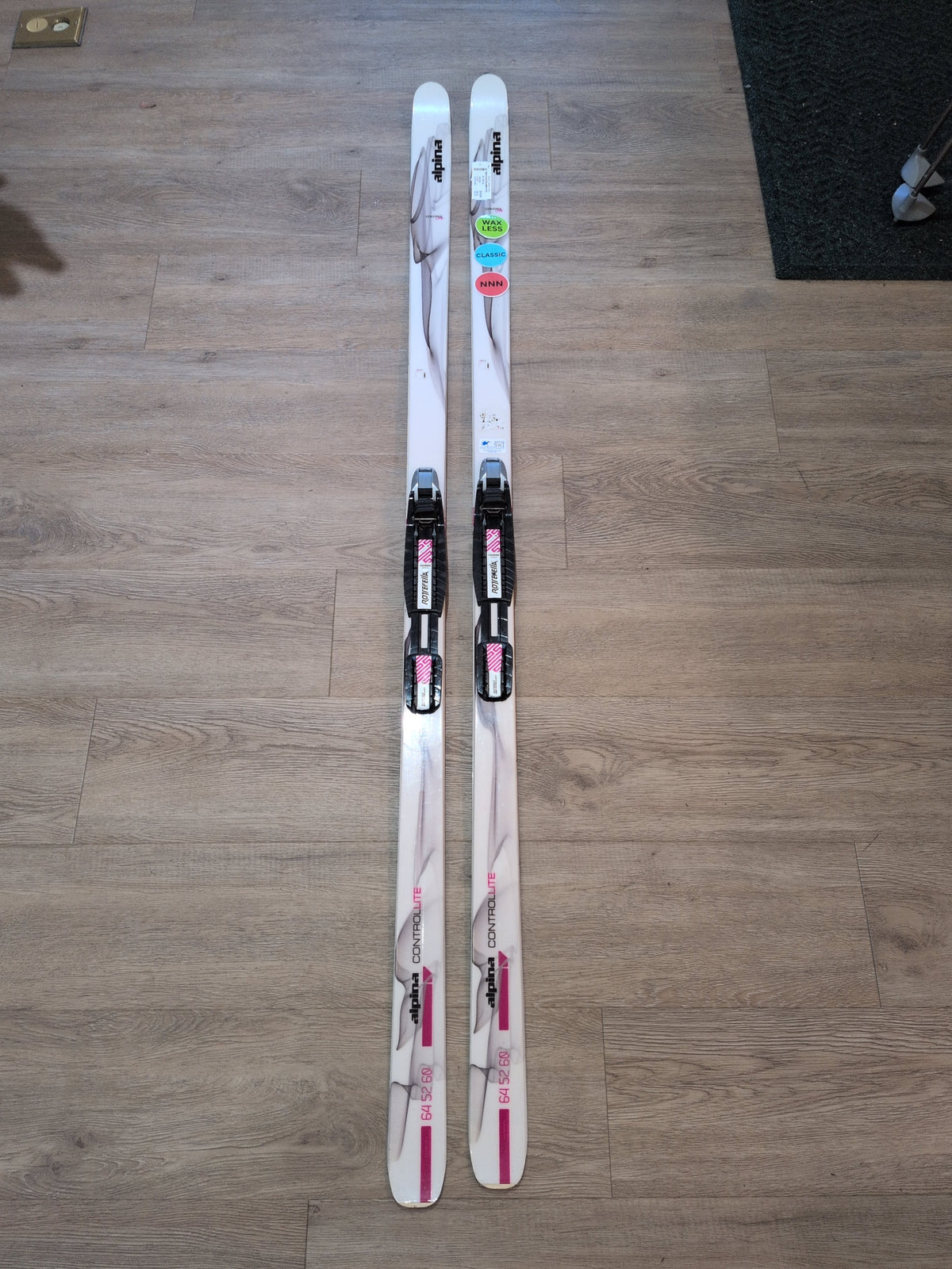Alpina ControlLite NNN XC Ski