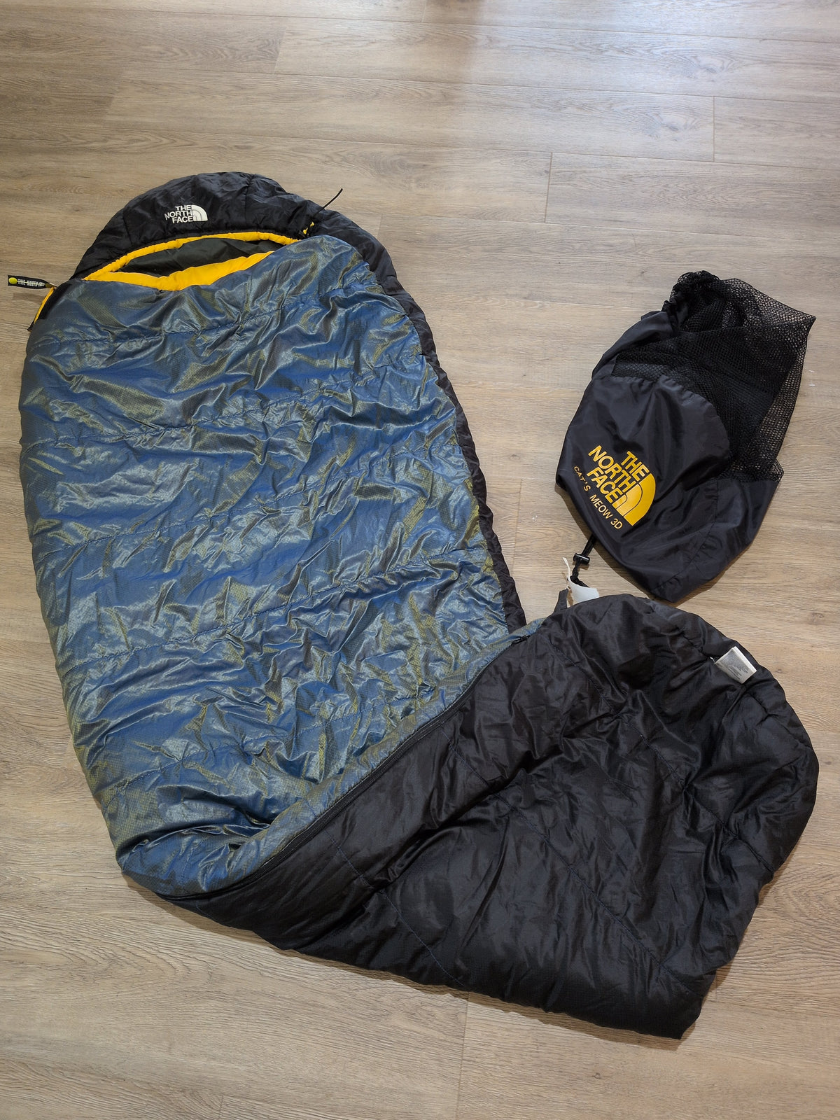 TNF Cat's Meow 3D Mummy Bag