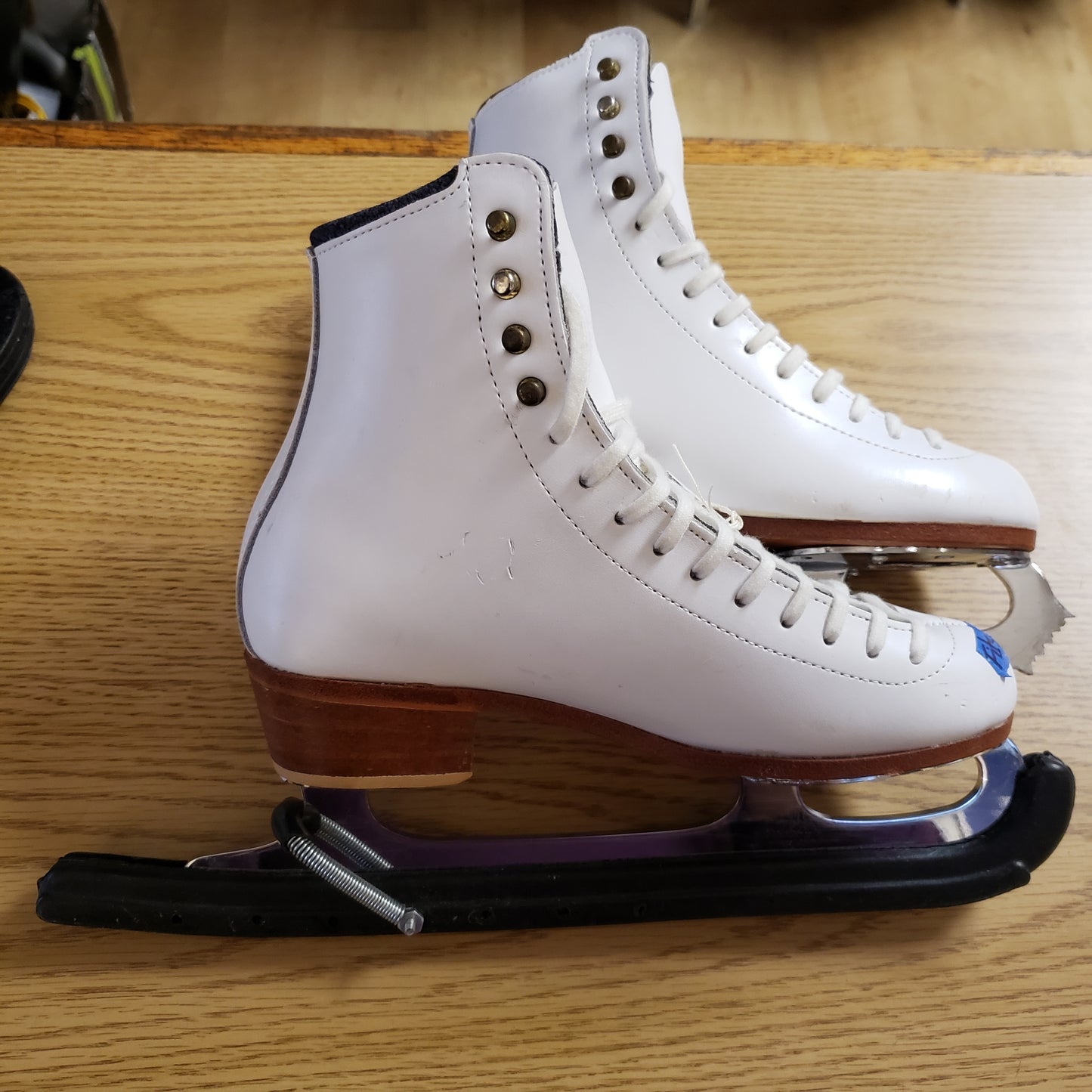 Riedell Model 300 Figure Skate