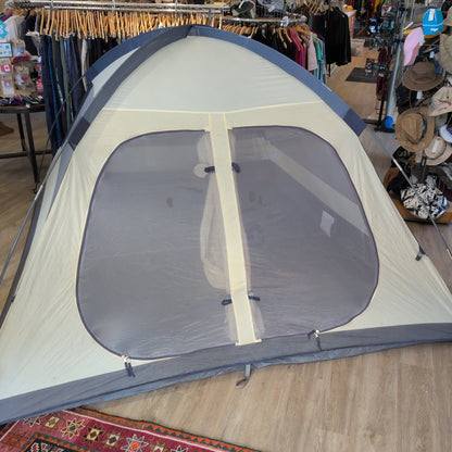 Quest Sierra 4 Person Tent*