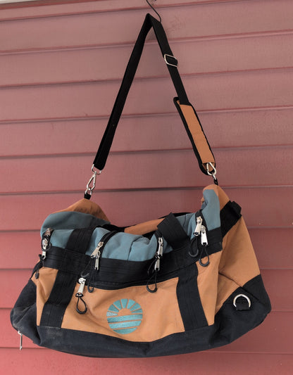 TOBIQ Travel Duffle Bag w/ Backpack Straps