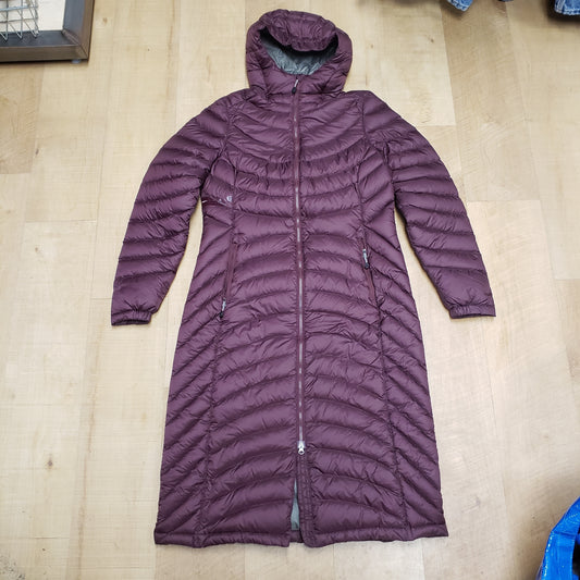 LL Bean Ultralight 850 Down Hooded Coat*