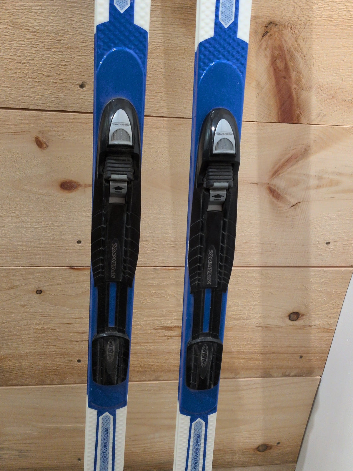 Alpina Control NNN Waxless Ski