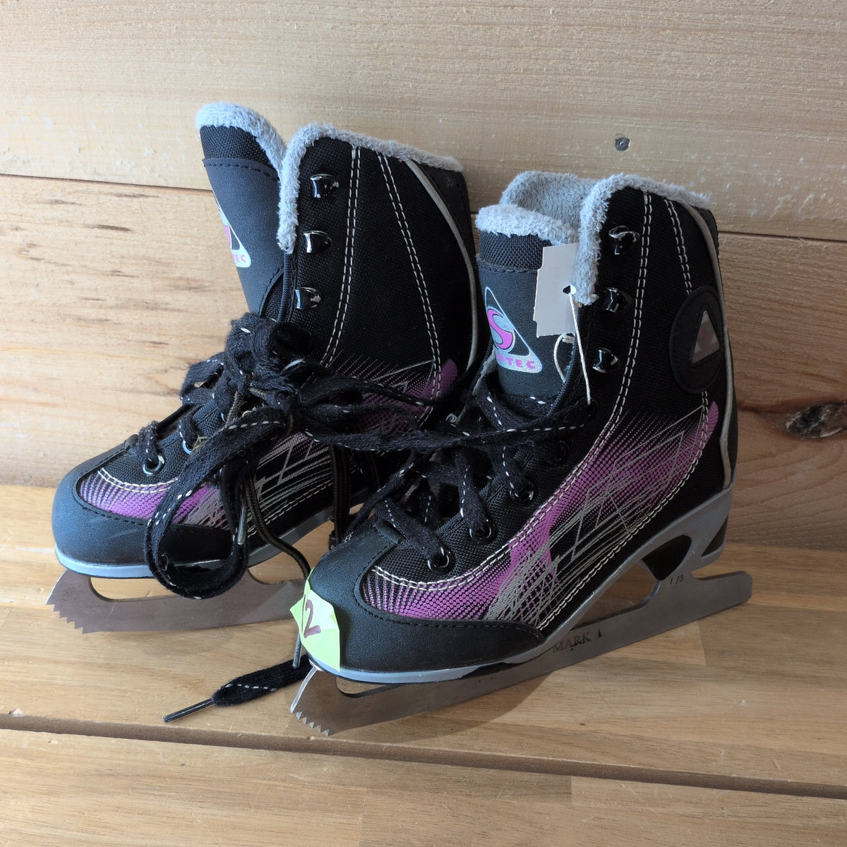 Jackson Ultima Softec Rave Ice Skates
