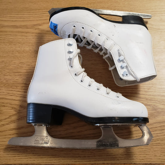 Jackson Glacier 110 Figure Ice Skate Youth