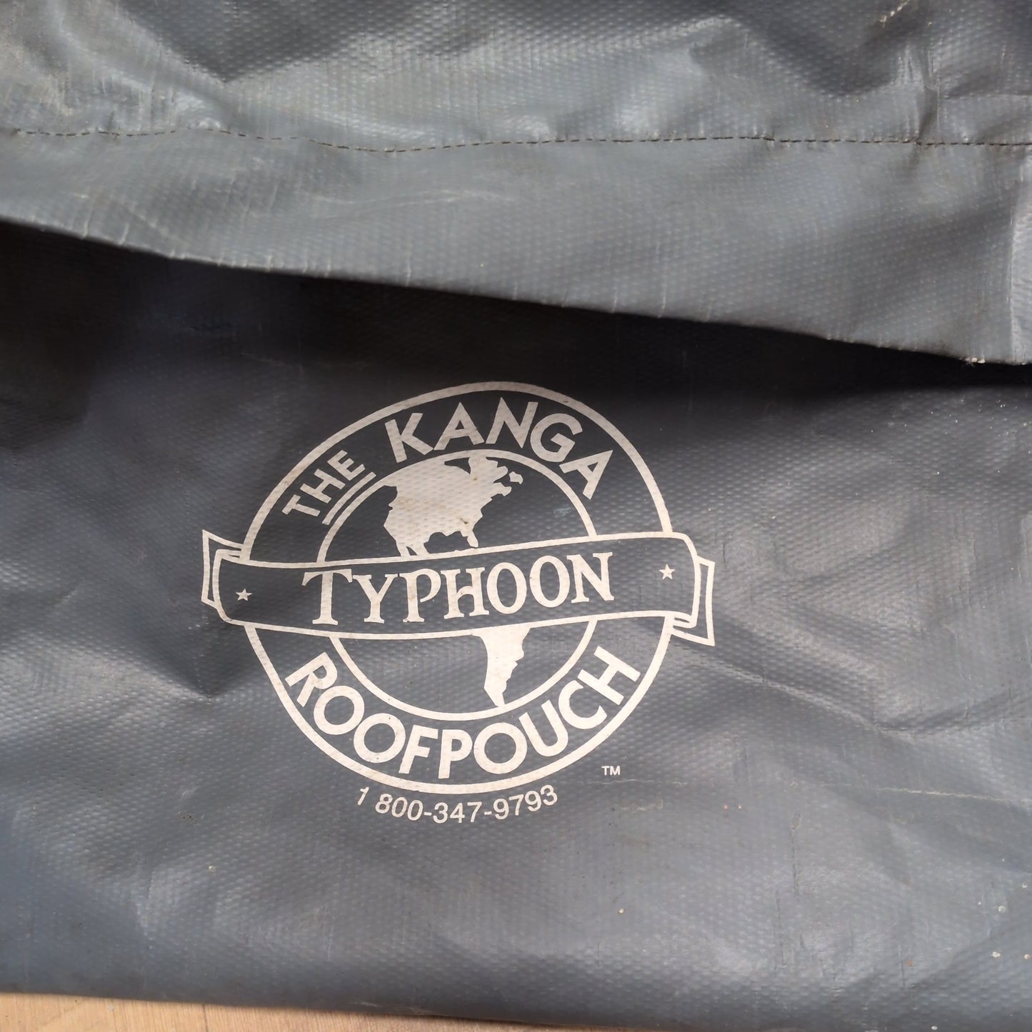 Kanga Typhoon Rooftop Pouch