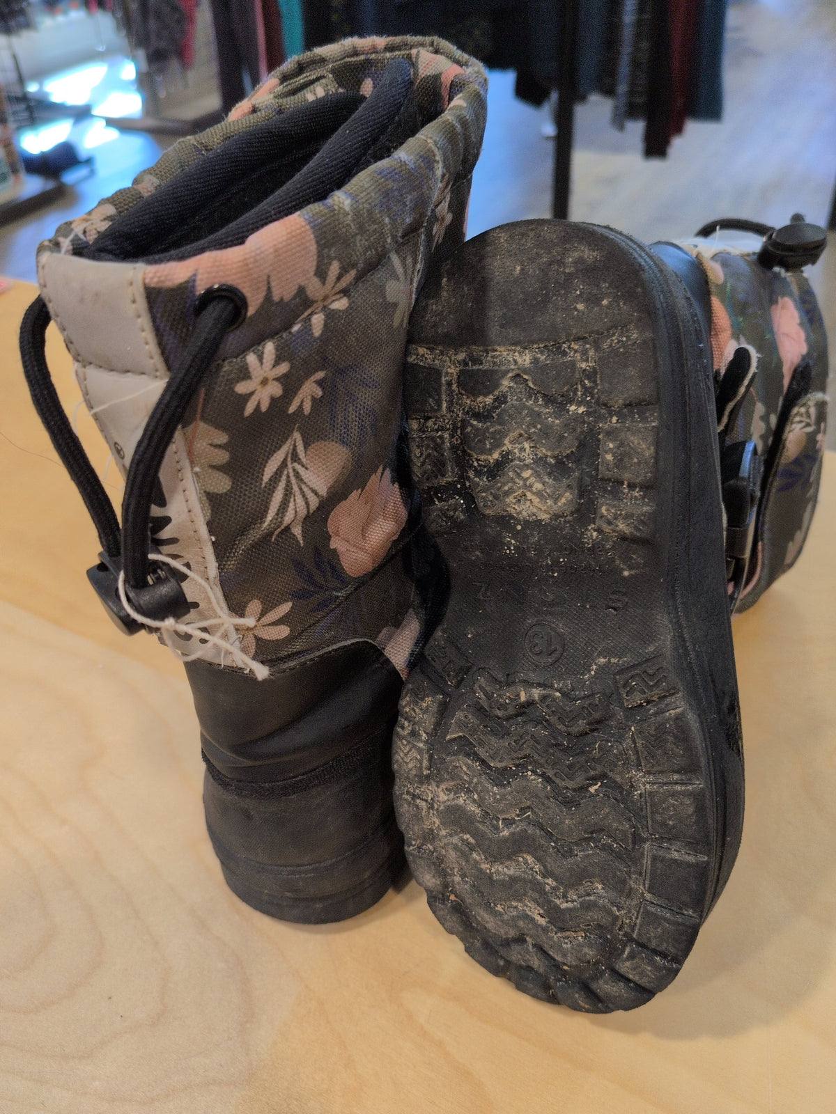 Stonz Trek Snow Boots