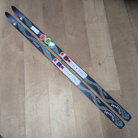 LL Bean SnoSnake NNN XC Skis