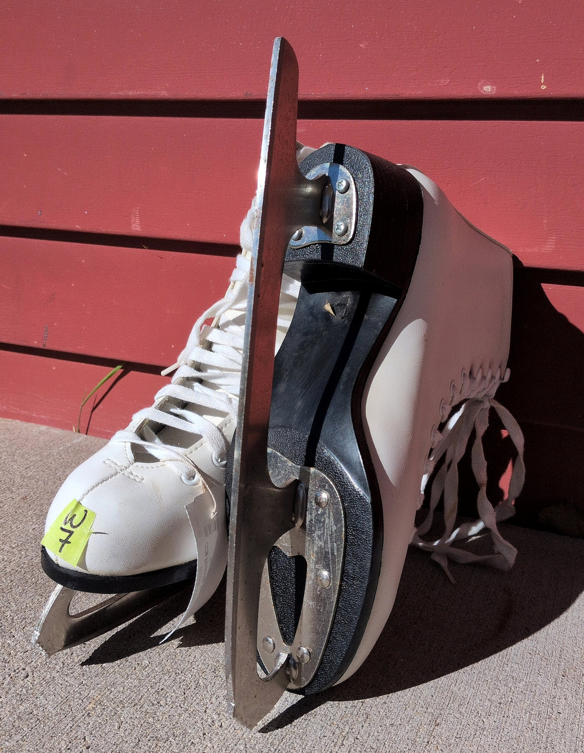 CCM Pirouette Figure Skate