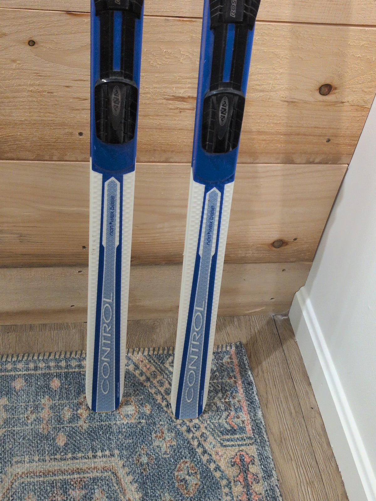 Alpina Control NNN Waxless Ski