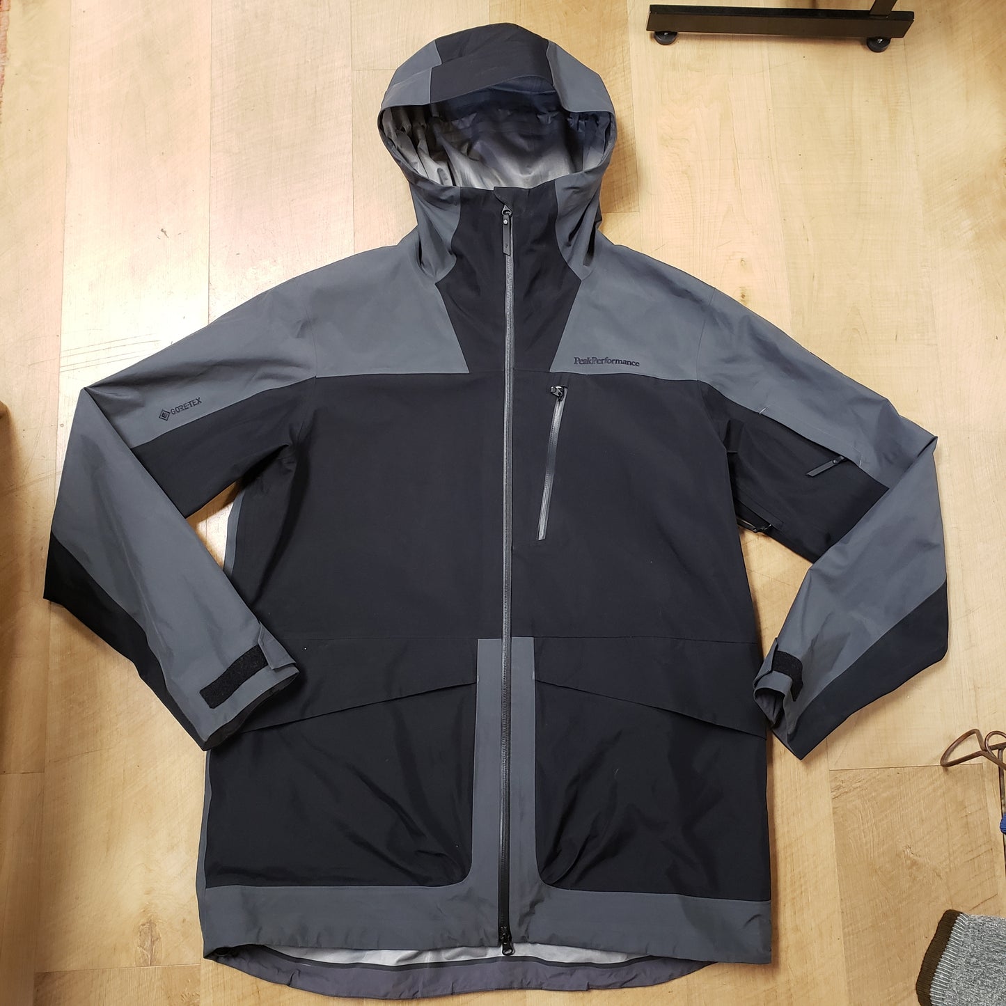 Peak Performance Vertical GTX 3L Shell